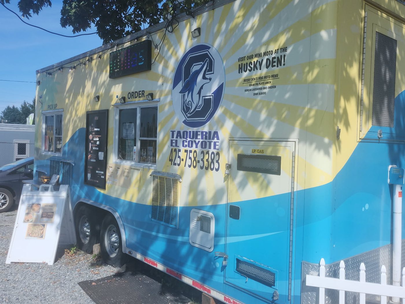 The Taqueria El Coyote food truck.